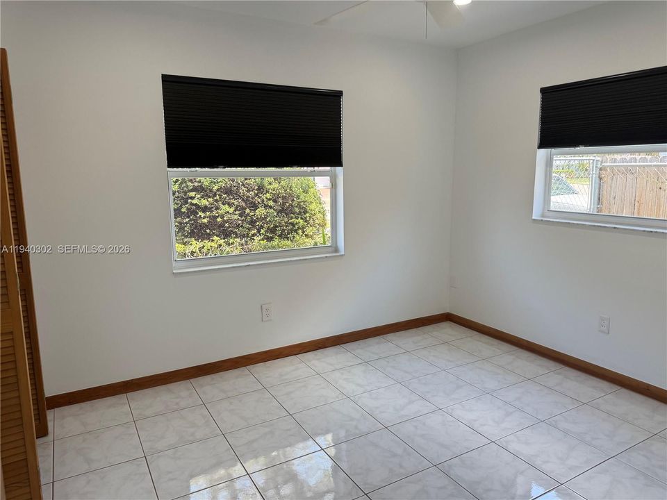 For Rent: $3,300 (4 beds, 2 baths, 1620 Square Feet)