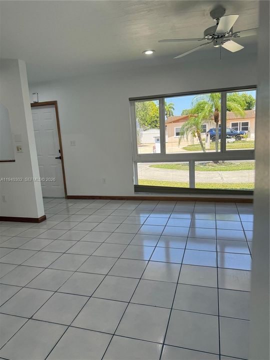 For Rent: $3,300 (4 beds, 2 baths, 1620 Square Feet)