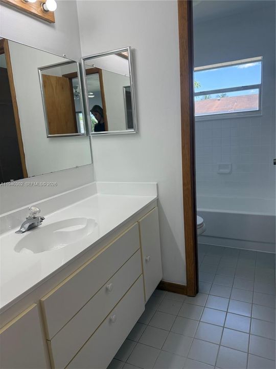 For Rent: $3,300 (4 beds, 2 baths, 1620 Square Feet)