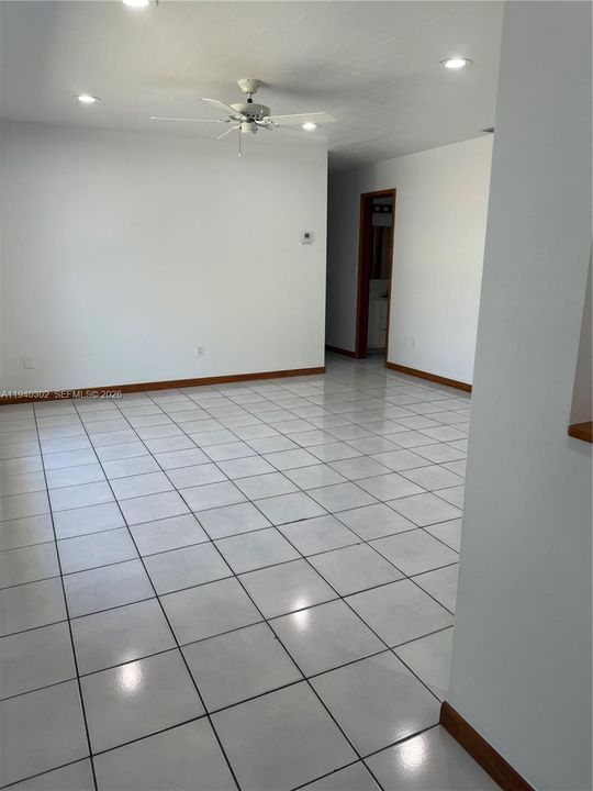 For Rent: $3,300 (4 beds, 2 baths, 1620 Square Feet)