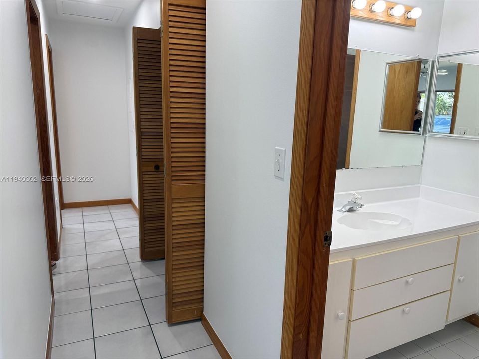 For Rent: $3,300 (4 beds, 2 baths, 1620 Square Feet)