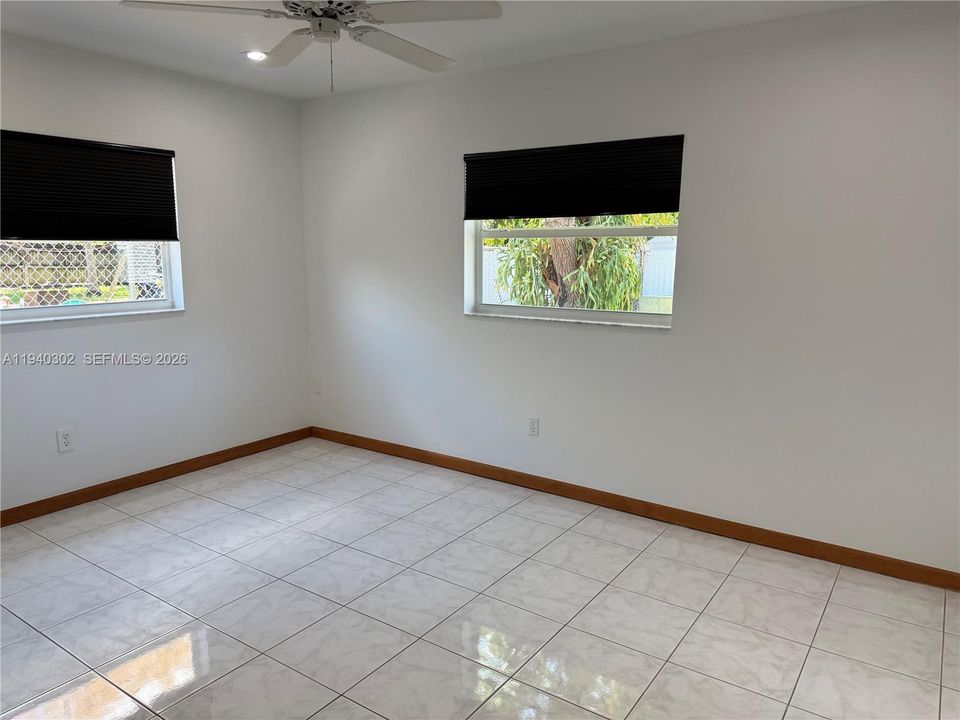 For Rent: $3,300 (4 beds, 2 baths, 1620 Square Feet)