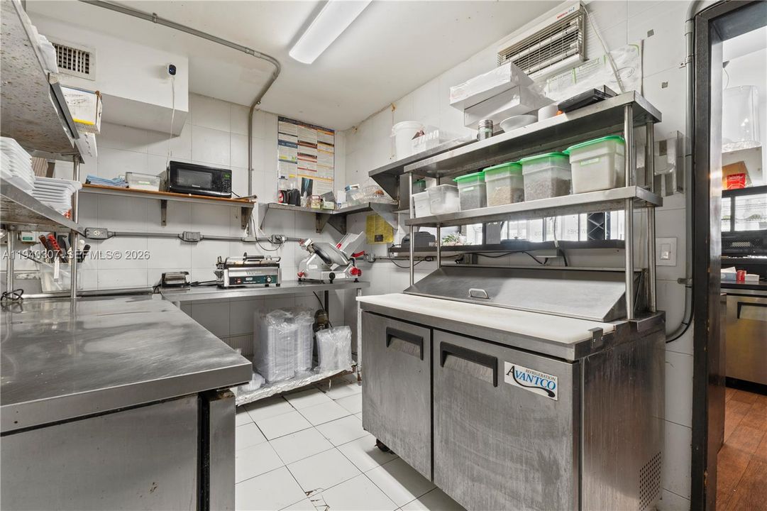 待售: $200,000 (0 贝兹, 0 浴室, 0 平方英尺)