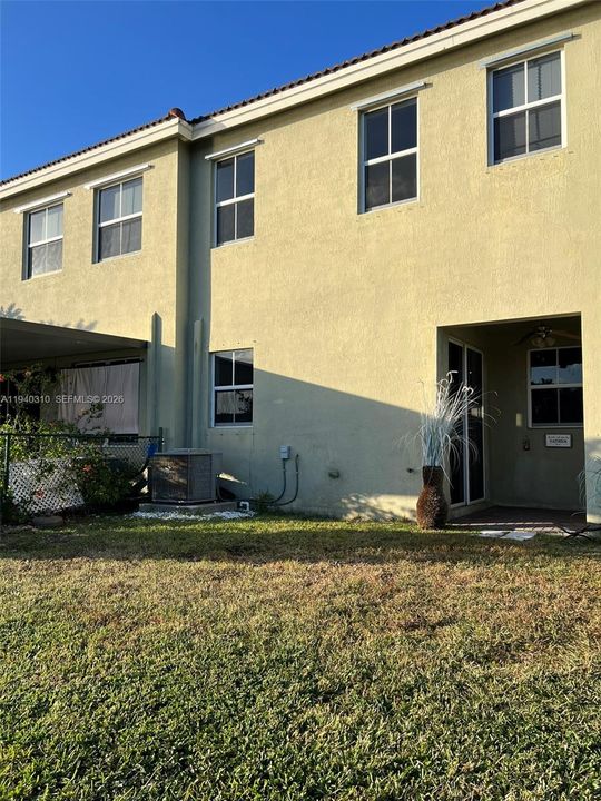 For Sale: $375,000 (3 beds, 2 baths, 1731 Square Feet)