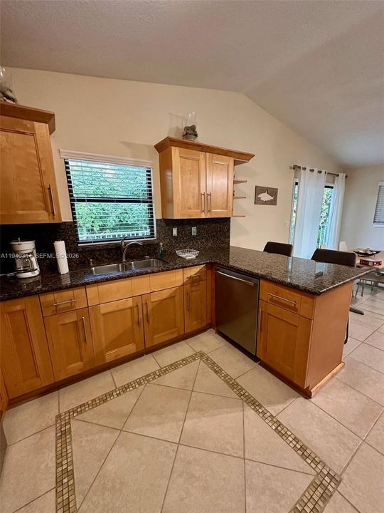 На продажу: $759,000 (3 спален, 3 ванн, 0 Квадратных фут)