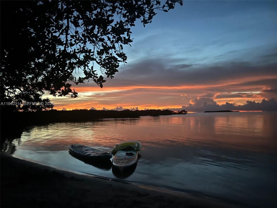 На продажу: $759,000 (3 спален, 3 ванн, 0 Квадратных фут)