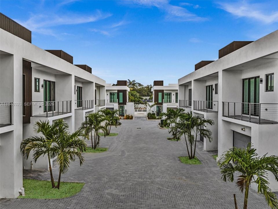 На продажу: $1,500,000 (3 спален, 2 ванн, 2082 Квадратных фут)