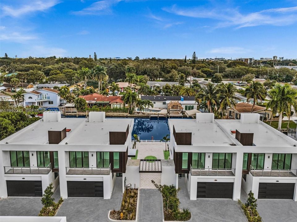 На продажу: $1,500,000 (3 спален, 2 ванн, 2082 Квадратных фут)