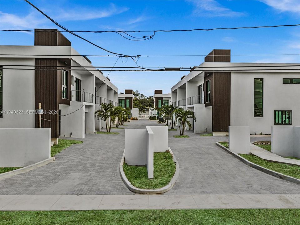 На продажу: $1,500,000 (3 спален, 2 ванн, 2082 Квадратных фут)