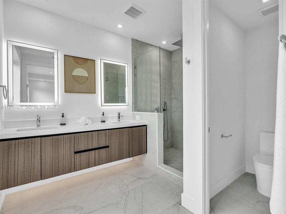 На продажу: $1,500,000 (3 спален, 2 ванн, 2082 Квадратных фут)