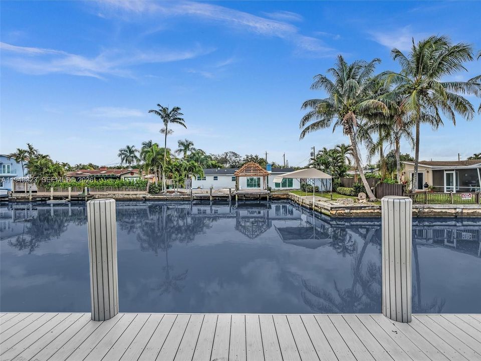 На продажу: $1,500,000 (3 спален, 2 ванн, 2082 Квадратных фут)