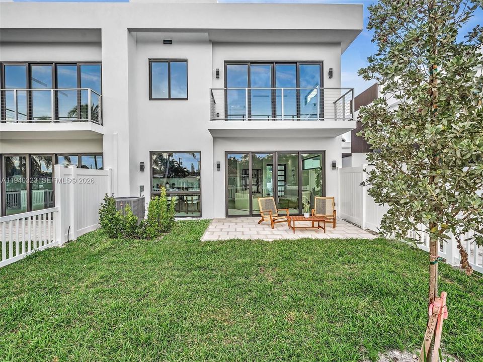 На продажу: $1,500,000 (3 спален, 2 ванн, 2082 Квадратных фут)