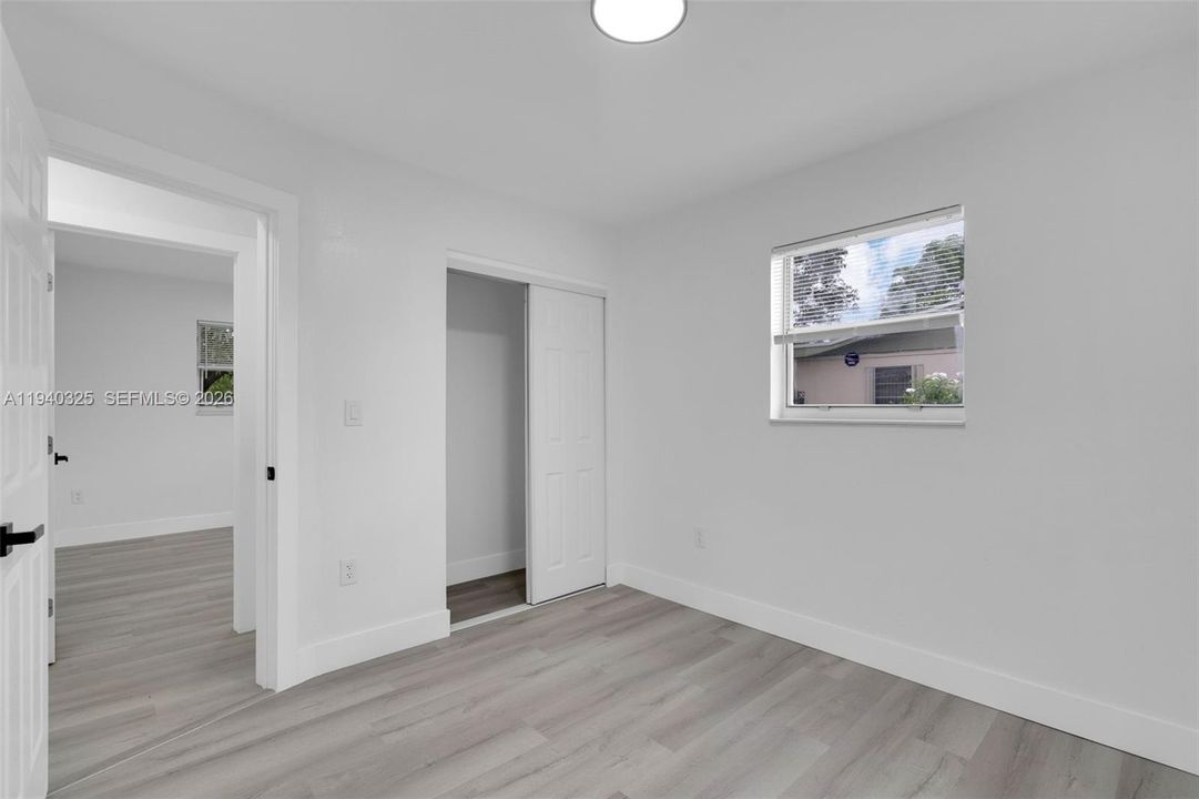 待售: $575,000 (4 贝兹, 2 浴室, 1575 平方英尺)