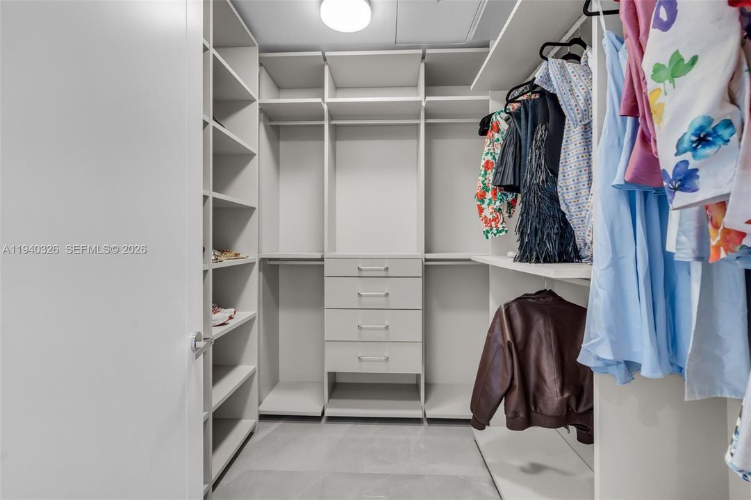 В аренду: $25,000 (3 спален, 4 ванн, 2797 Квадратных фут)