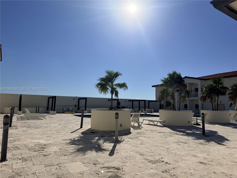 出租: $3,000 (2 贝兹, 2 浴室, 1206 平方英尺)