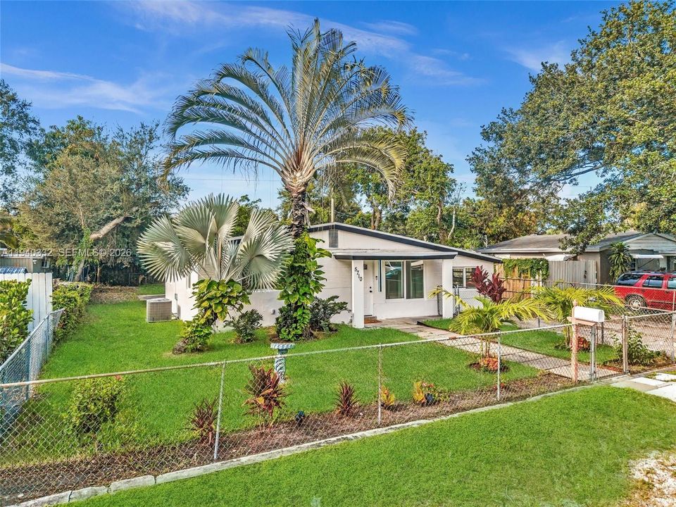 待售: $499,999 (3 贝兹, 2 浴室, 997 平方英尺)