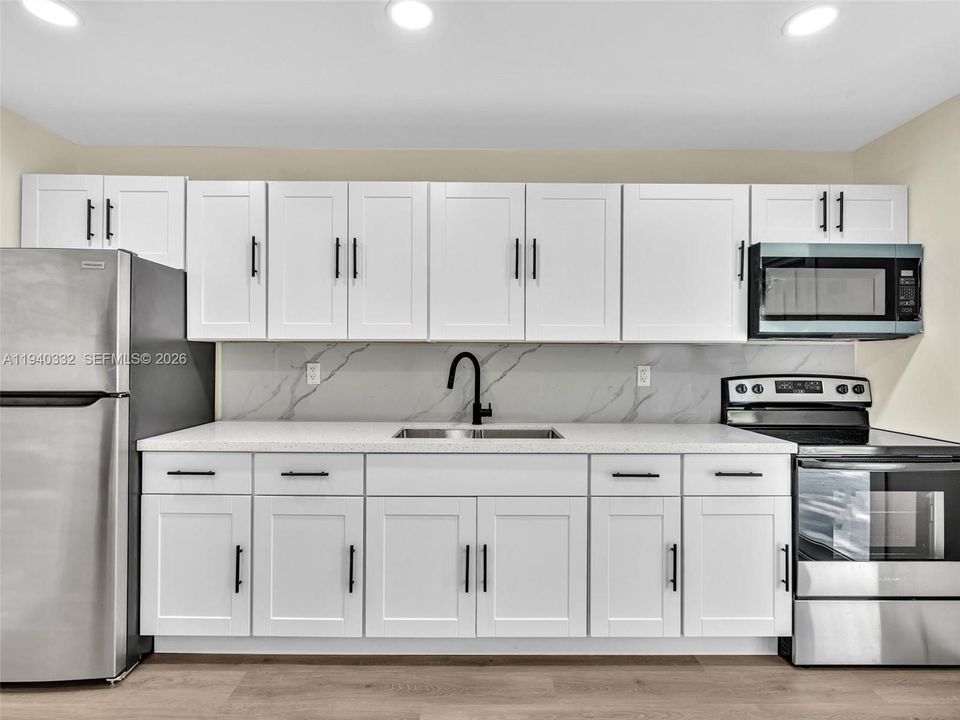 待售: $499,999 (3 贝兹, 2 浴室, 997 平方英尺)