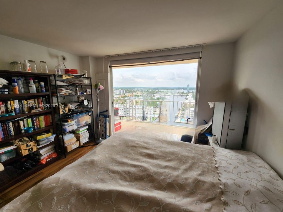 For Rent: $3,500 (2 beds, 2 baths, 1240 Square Feet)