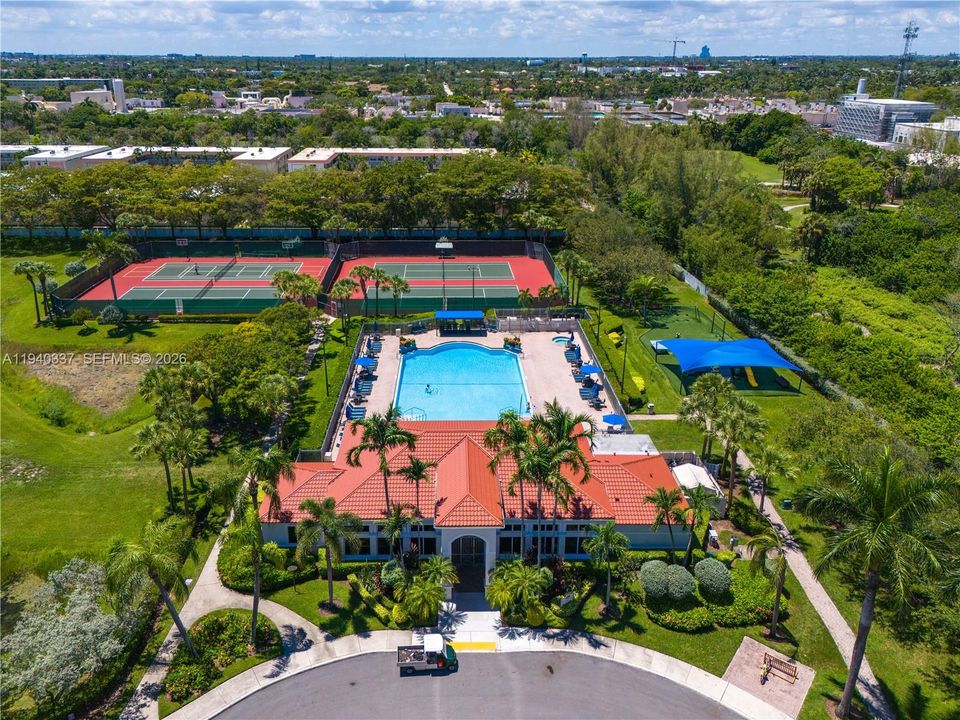 На продажу: $660,000 (3 спален, 2 ванн, 1748 Квадратных фут)