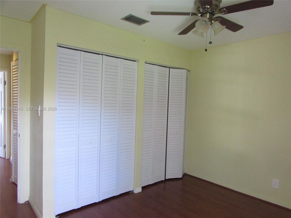 待售: $275,000 (3 贝兹, 2 浴室, 1770 平方英尺)