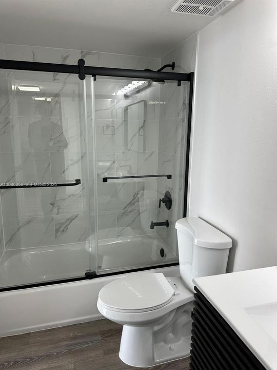 En Renta: $3,085 (2 camas, 2 baños, 1030 Pies cuadrados)