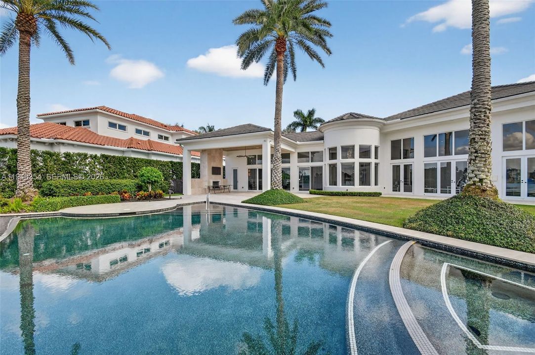 На продажу: $7,500,000 (3 спален, 4 ванн, 4969 Квадратных фут)