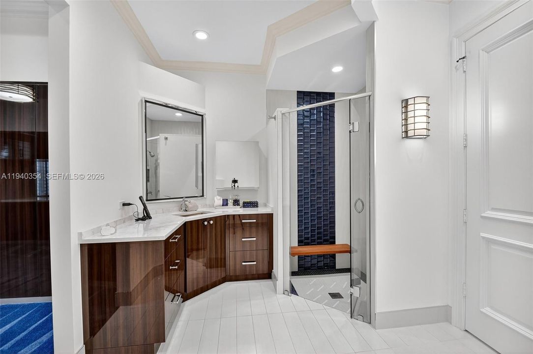 На продажу: $7,500,000 (3 спален, 4 ванн, 4969 Квадратных фут)