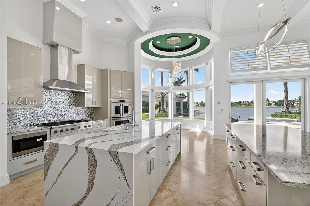 На продажу: $7,500,000 (3 спален, 4 ванн, 4969 Квадратных фут)