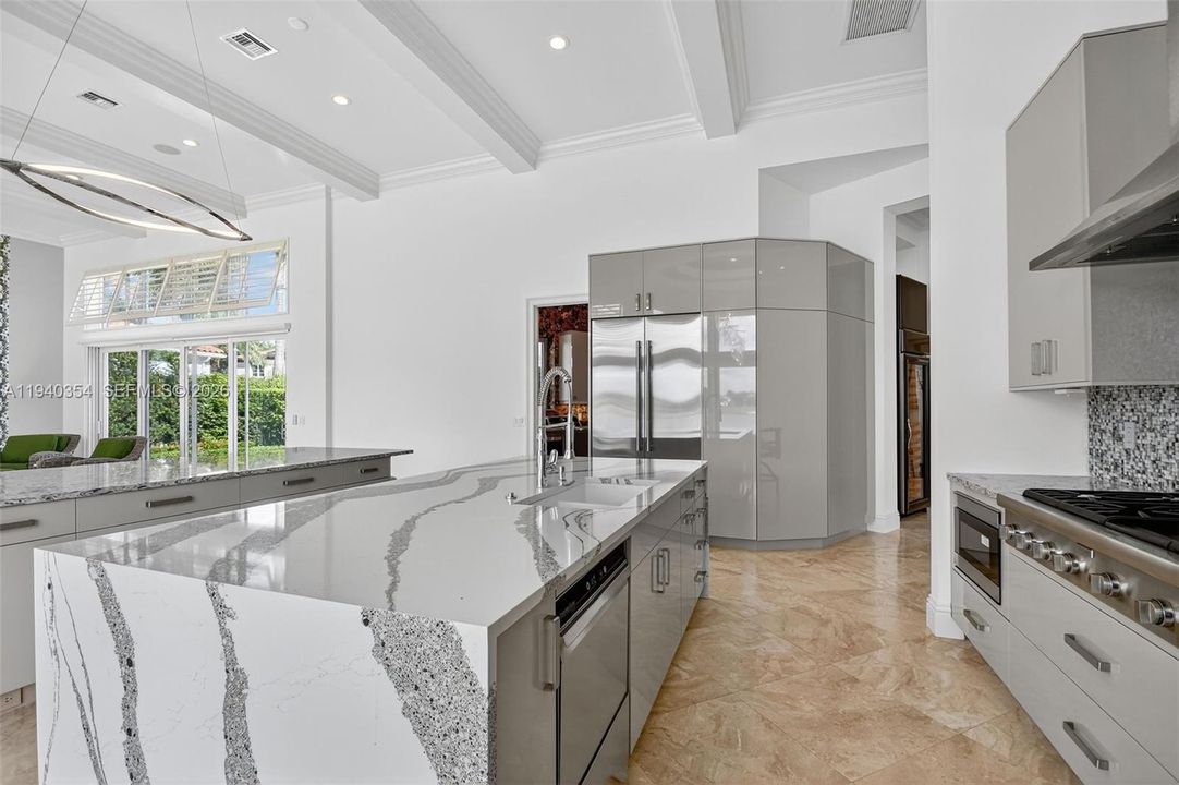 На продажу: $7,500,000 (3 спален, 4 ванн, 4969 Квадратных фут)