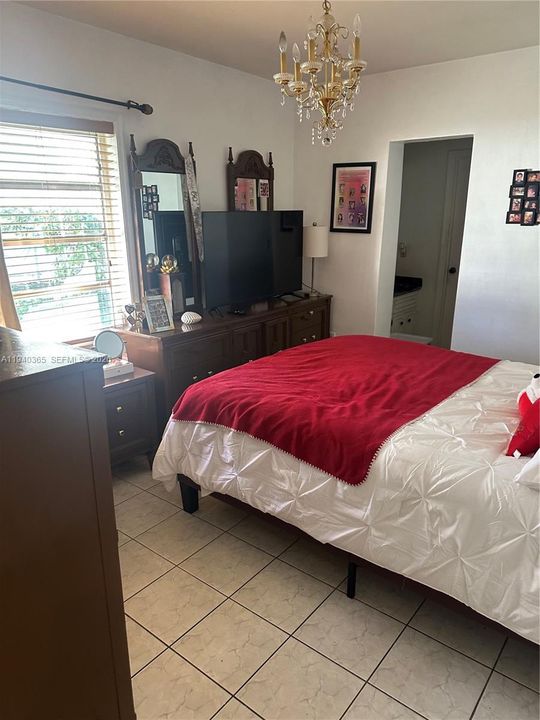 For Sale: $585,000 (3 beds, 2 baths, 1492 Square Feet)