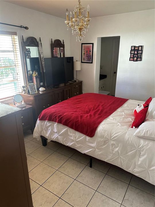 For Sale: $585,000 (3 beds, 2 baths, 1492 Square Feet)