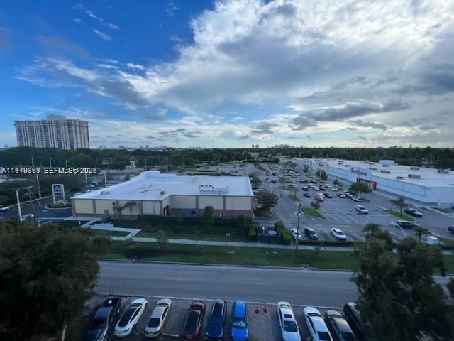 出租: $1,850 (1 贝兹, 1 浴室, 710 平方英尺)