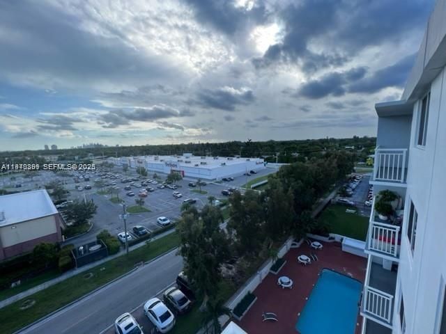 出租: $1,850 (1 贝兹, 1 浴室, 710 平方英尺)