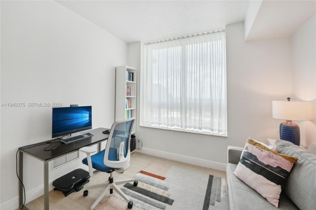 En Venta: $565,000 (2 camas, 2 baños, 1180 Pies cuadrados)