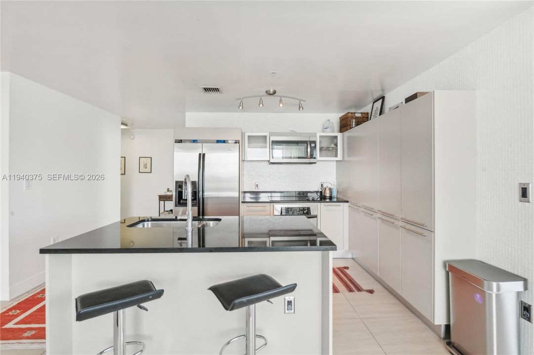 En Venta: $565,000 (2 camas, 2 baños, 1180 Pies cuadrados)