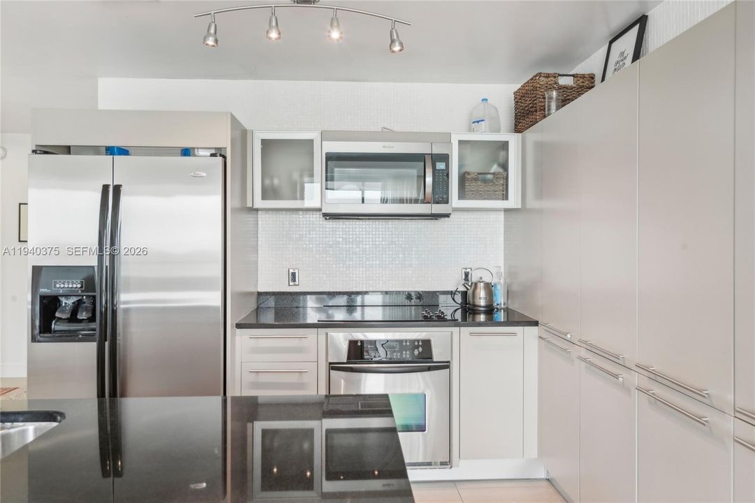 En Venta: $565,000 (2 camas, 2 baños, 1180 Pies cuadrados)