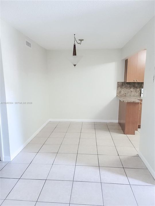 В аренду: $1,850 (2 спален, 2 ванн, 963 Квадратных фут)