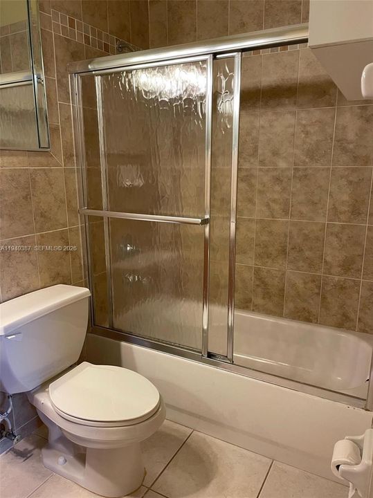 En Renta: $2,400 (2 camas, 2 baños, 1213 Pies cuadrados)