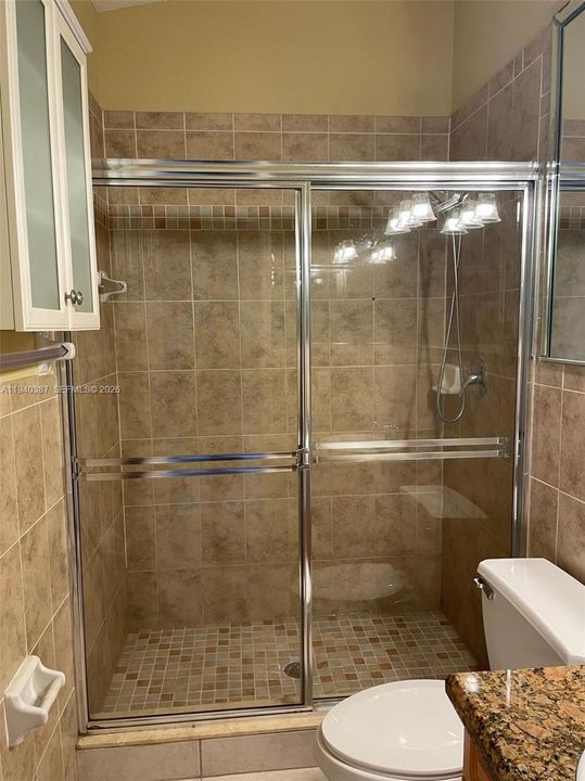 En Renta: $2,400 (2 camas, 2 baños, 1213 Pies cuadrados)