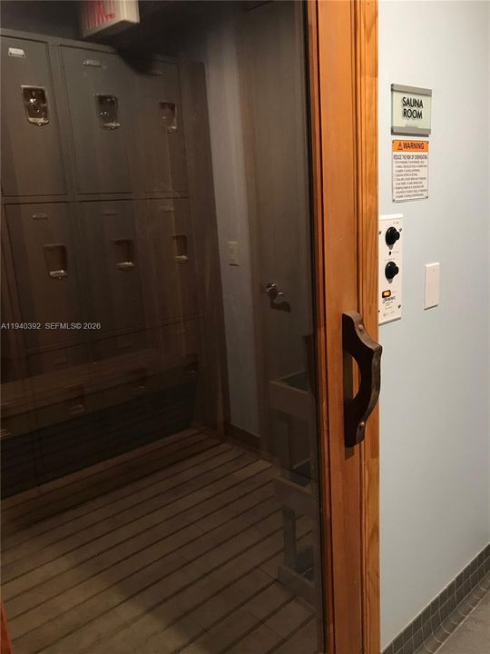 На продажу: $539,000 (2 спален, 2 ванн, 1007 Квадратных фут)