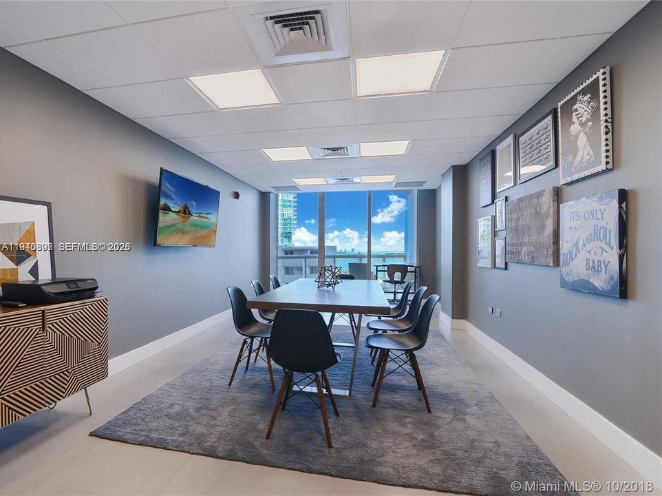 На продажу: $539,000 (2 спален, 2 ванн, 1007 Квадратных фут)