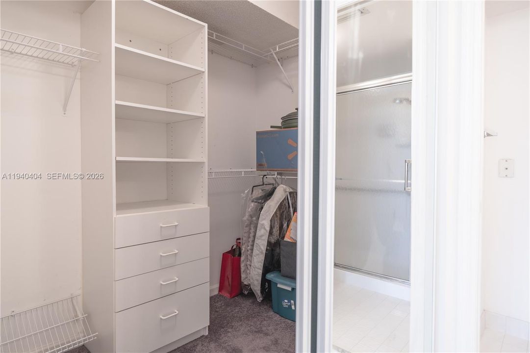 For Sale: $159,000 (2 beds, 2 baths, 1420 Square Feet)