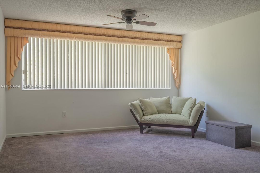 For Sale: $159,000 (2 beds, 2 baths, 1420 Square Feet)