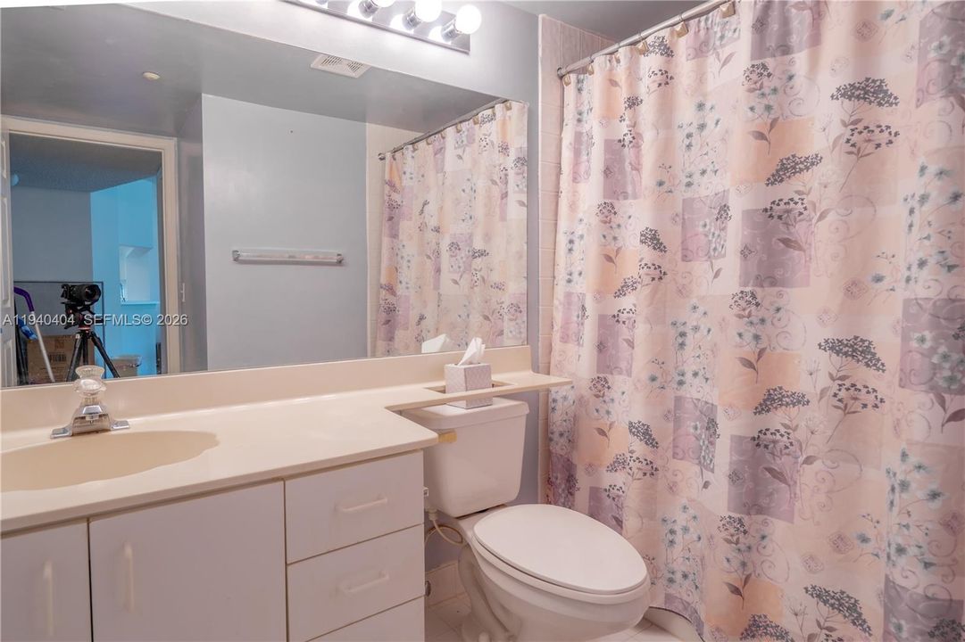 For Sale: $159,000 (2 beds, 2 baths, 1420 Square Feet)