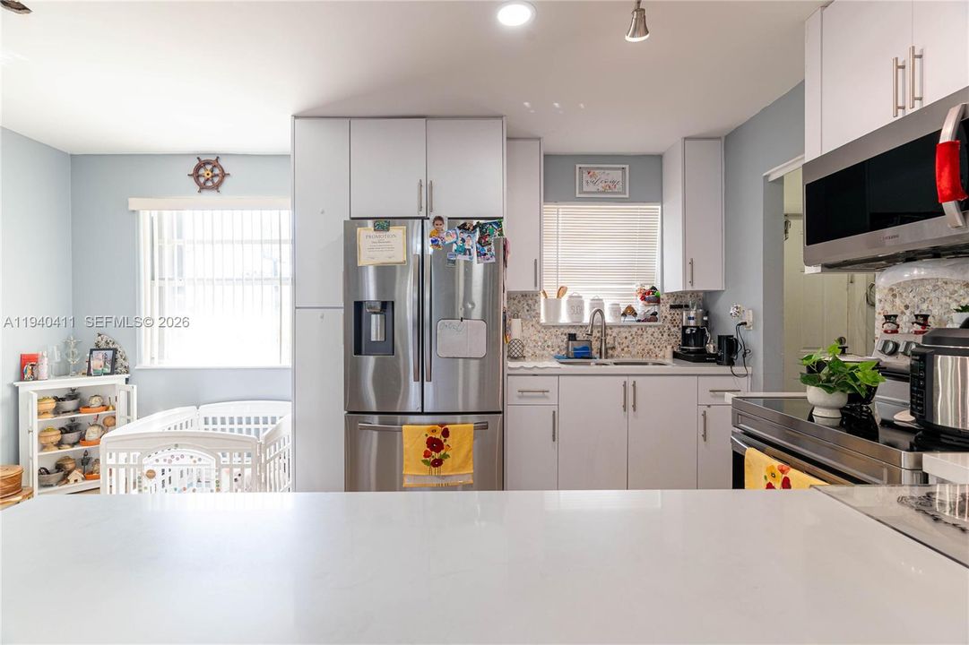 En Venta: $519,000 (3 camas, 2 baños, 1080 Pies cuadrados)