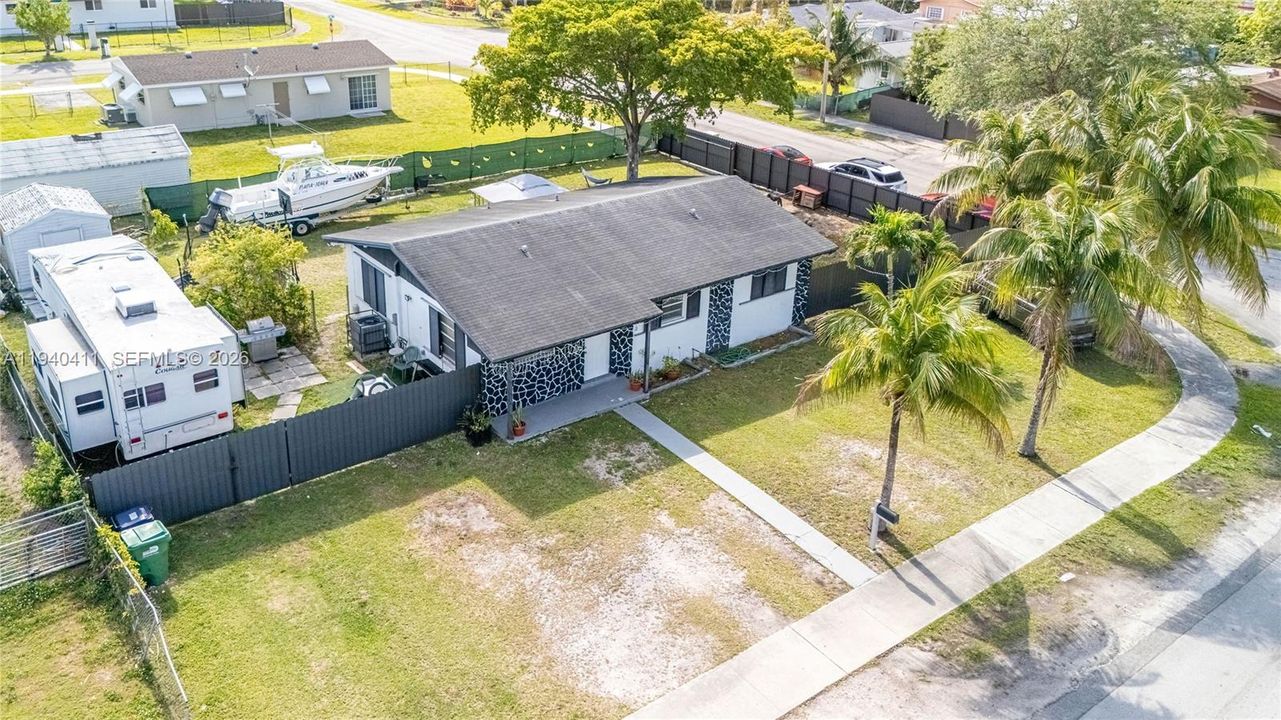 En Venta: $519,000 (3 camas, 2 baños, 1080 Pies cuadrados)