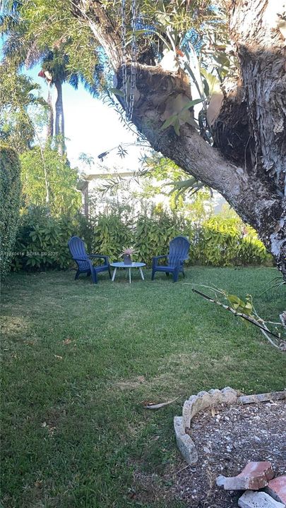 For Sale: $265,000 (3 beds, 3 baths, 1170 Square Feet)