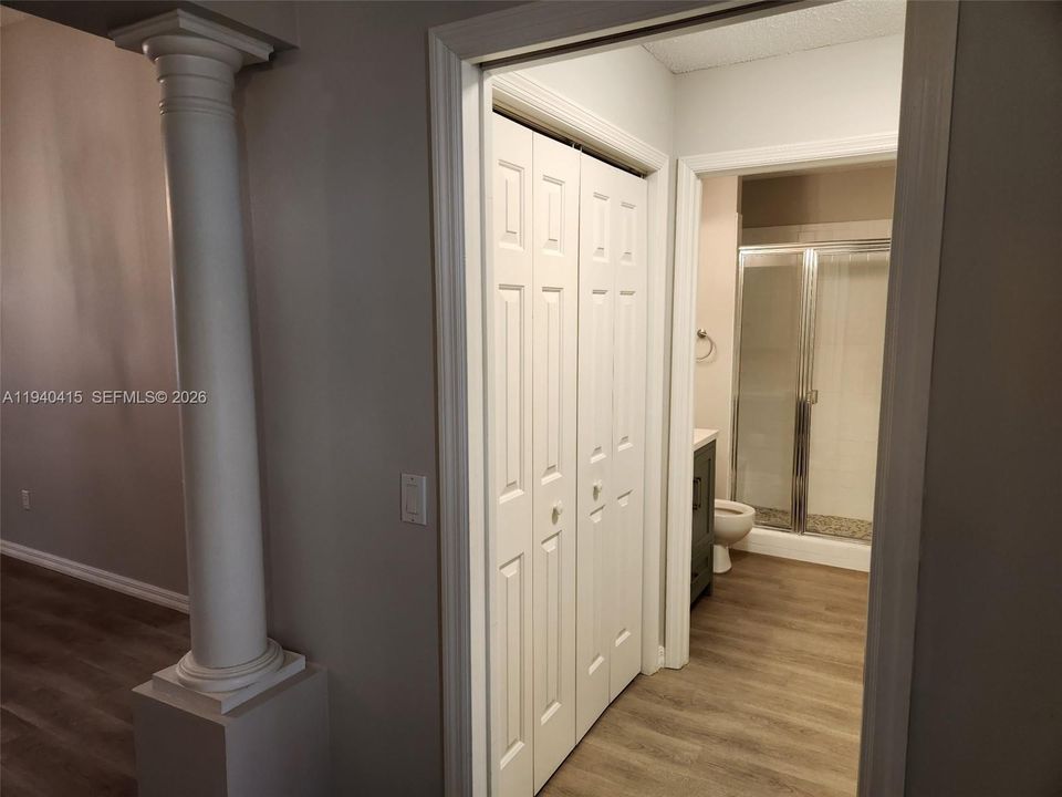 На продажу: $369,369 (3 спален, 2 ванн, 1550 Квадратных фут)