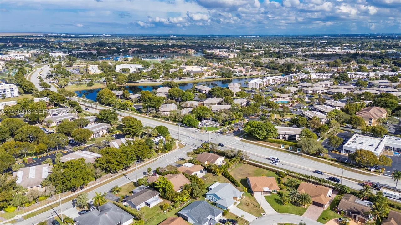 For Sale: $375,000 (2 beds, 1 baths, 1090 Square Feet)