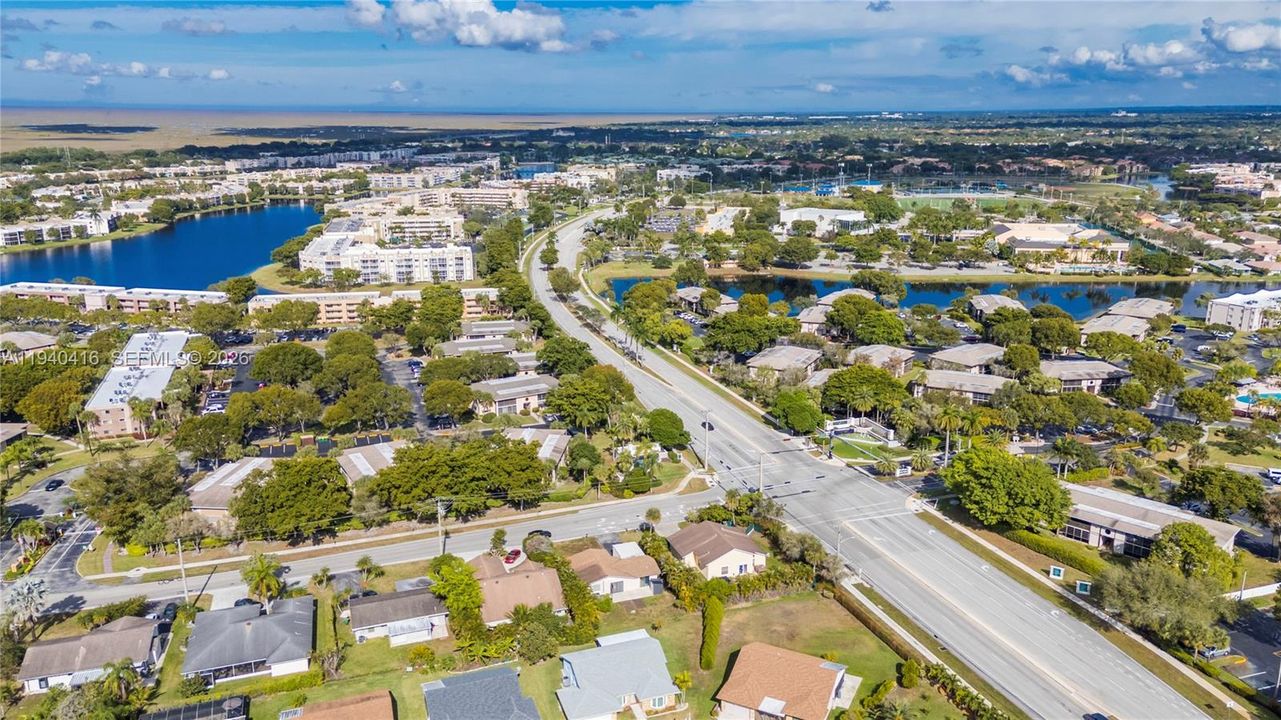 For Sale: $375,000 (2 beds, 1 baths, 1090 Square Feet)